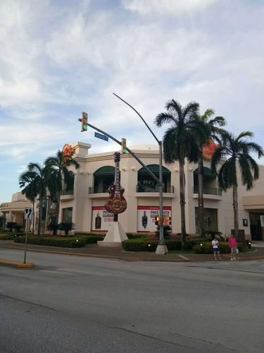 塞班島是哪個(gè)國(guó)家的(那為什么到處都是中國(guó)商店)