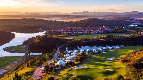 勐巴拉國際旅游度假區(qū)(你會選擇哪個角度去探索它)