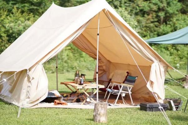 帳篷休憩，泳池嬉戲？七彩太行，玩樂不停？