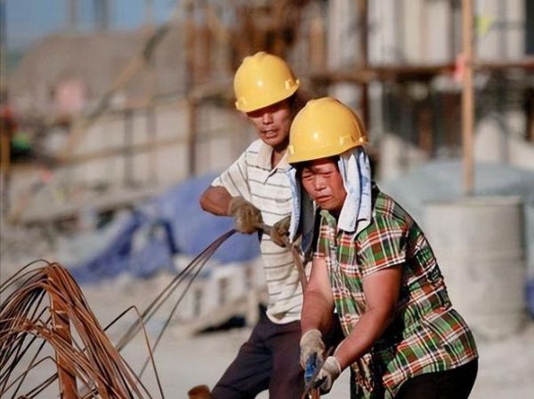 農(nóng)民工工地生活照片(照片背后又隱藏著什么故事)