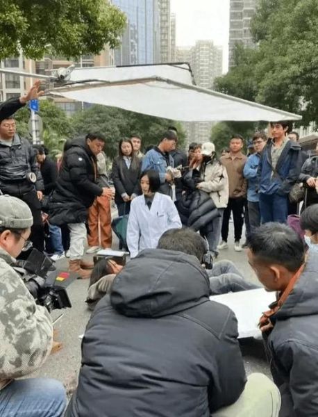 明星的真實(shí)生活辛苦(他們背后的辛苦付出你真的知道嗎)