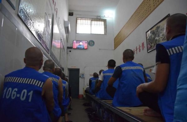 看守所的真實生活圖片(他們的生活真的像電影里一樣嗎)